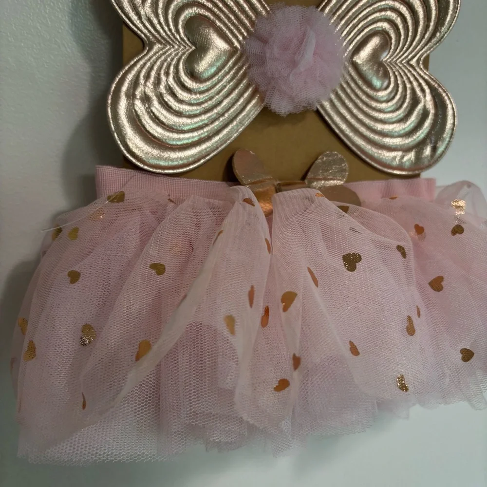 Elly & Emmy tutu and wings set for newborn baby girl nwt